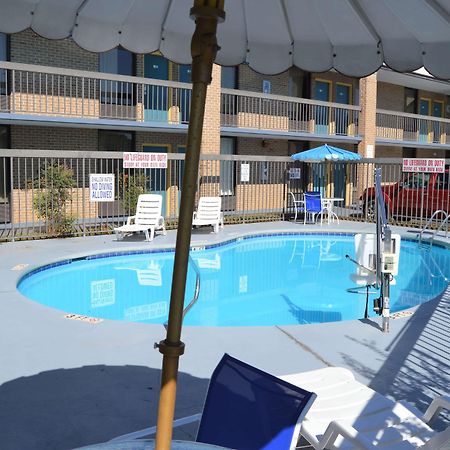 Days Inn By Wyndham Easley West Of Greenville/Clemson Area Extérieur photo