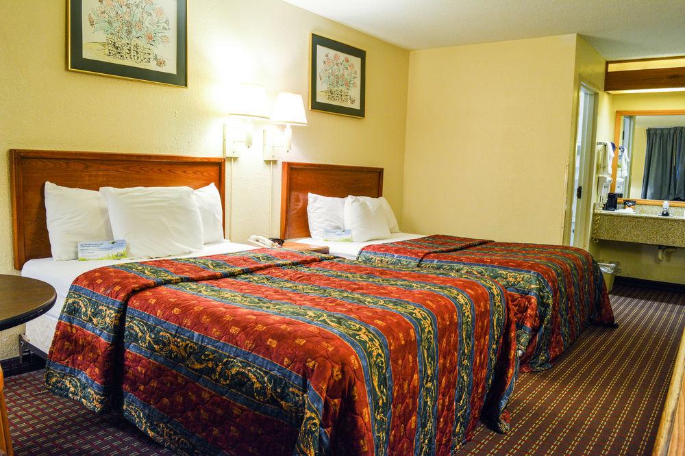 Days Inn By Wyndham Easley West Of Greenville/Clemson Area Extérieur photo