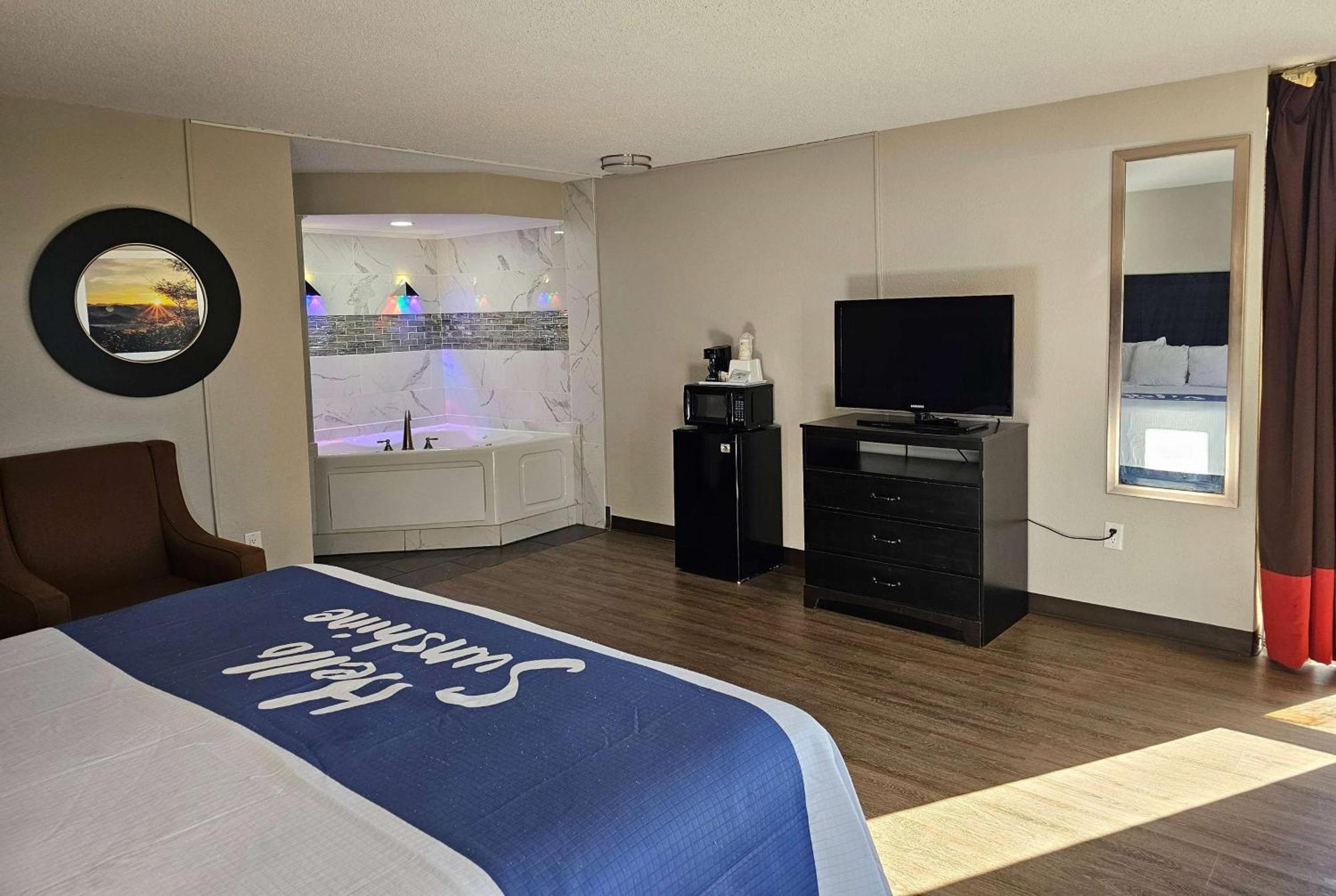 Days Inn By Wyndham Easley West Of Greenville/Clemson Area Extérieur photo